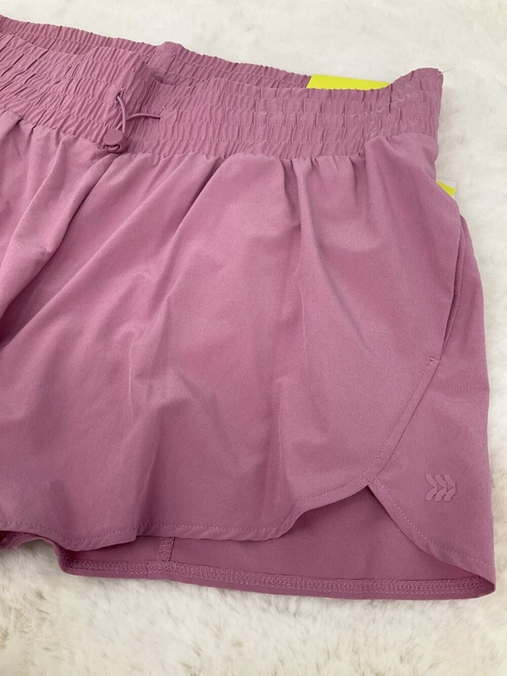 All in Motion size XL Woven High-Rise Shorts 3" Mauve Pink NEW - Picture 4 of 7
